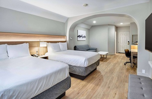 Biggs Field Hotel | Radisson Hotel El Paso Airport