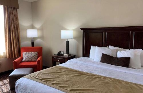 River Falls Hotel | Radisson Hotel River Falls