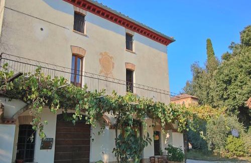 Umbertide House | Raffinée Farmhouse with pool views