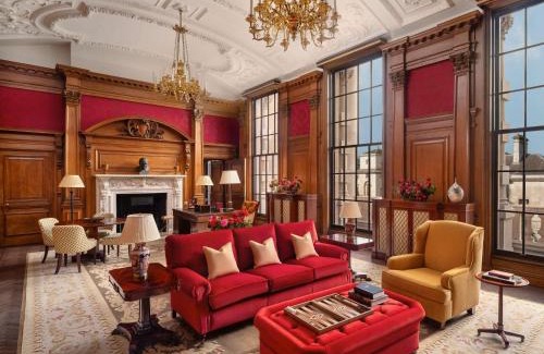 London City Centre Hotel | Raffles London at The OWO