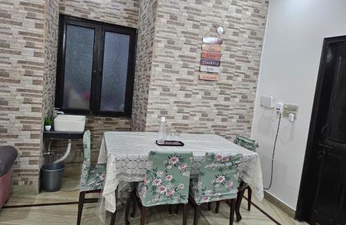 Gurugram Bed & Breakfast | Raghuvansh cottage stay