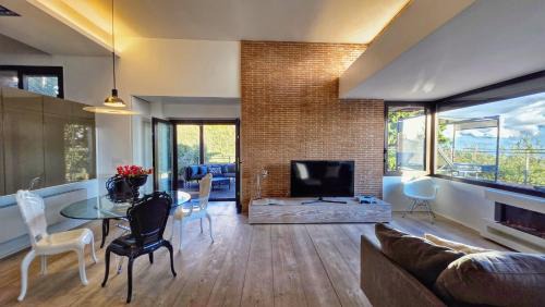 Ragalna Apartment | Rahal Luxury Between Etna & Sea - Heated Jacuzzi & Infinity Pool