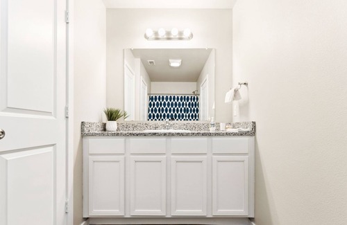 Lubbock House | RaiderBNB- Centrally Located! NEAR TTU w/ Garage Parking