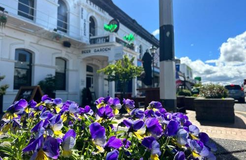 Winton Hotel | Railway Hotel