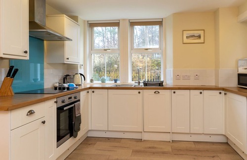 Alvie House | Railway House by Interhome