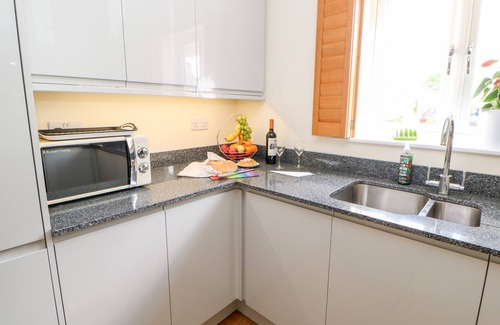 Appleby-in-Westmorland Cottage | RAINBOW COTTAGE, pet friendly in Appleby-In-Westmorland