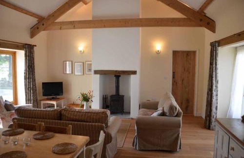 Holsworthy House | Raleigh Barn
