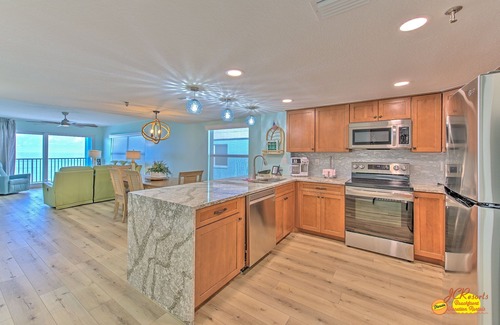 North Redington Beach Condo | Ram Sea 614: 3 BR, 2 BA in N. Redington Beach, Sleeps 8