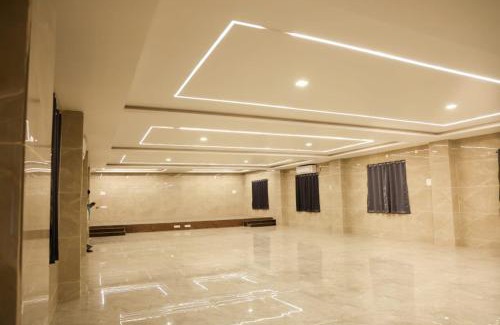 Tirupati Hotel | Rama grand