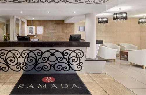 Oldbury Hotel | Ramada Birmingham Oldbury M5 J2