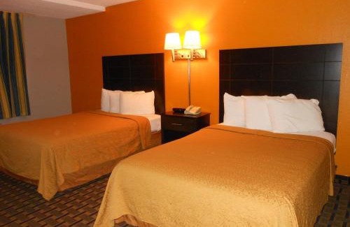 Davenport Hotel | Ramada by Wyndham Davenport Orlando South