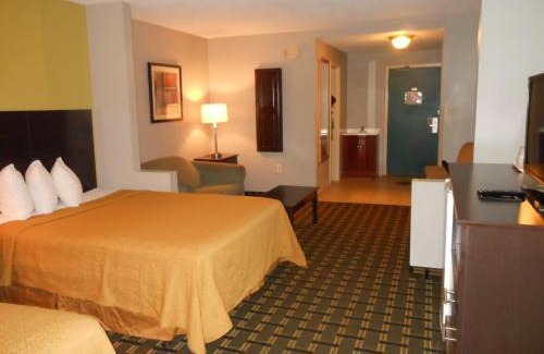 Davenport Hotel | Ramada by Wyndham Davenport Orlando South
