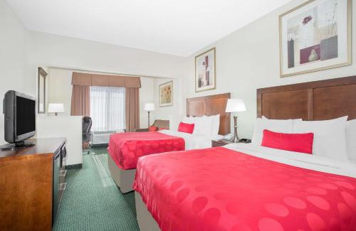 Dupont Hotel | Ramada by Wyndham Denver International Airport