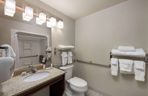 Moses Lake Hotel | Ramada by Wyndham Moses Lake