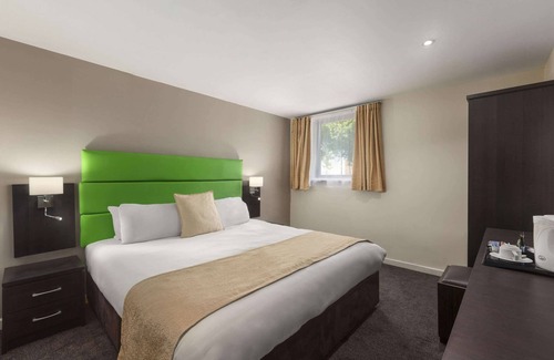 Oldbury Hotel | Ramada by Wyndham Oldbury Birmingham