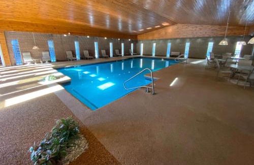 Lewiston Hotel | Ramada Hotel & Conference Center by Wyndham Lewiston