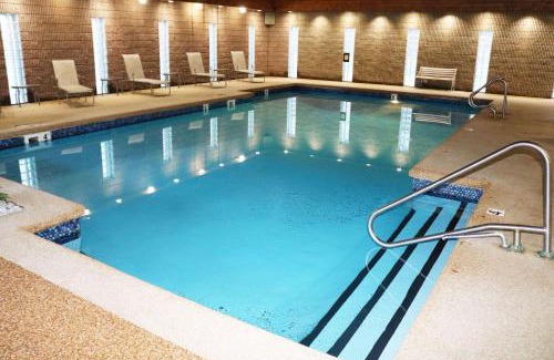 Lewiston Hotel | Ramada Hotel & Conference Center by Wyndham Lewiston