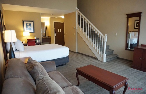 Dilworth Mountain Estates Hotel | Ramada Hotel & Conference Center by Wyndham Kelowna