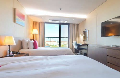 Jocheon Hotel | Ramada Jeju Hamdeok
