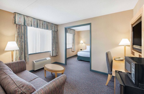 Prince George Hotel | Ramada Plaza by Wyndham Prince George