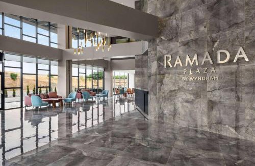 Batman Hotel | Ramada Plaza By Wyndham Batman
