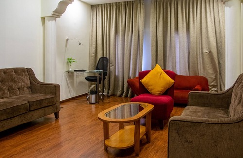 Bangalore City Center Hotel | Ramanashree Richmond Circle Bangalore