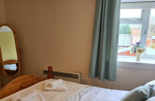 Kirriemuir Apartment | Ramblers Rest. Cosy apartment, perfect base for hillwalkers