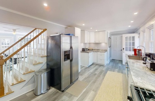 Harwich Port House | Rambling 9 bedroom within walking distance to Red River Beach.