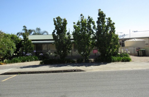 Port Vincent House | Ramsay's Retreat -Short walk to main street and beach!