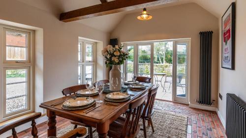 Ramsbury House | Ramsbury Cottage