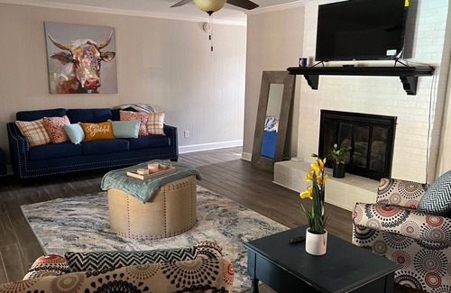 Wilson House | Ranch Beauty w/In-ground Pool Close to I-95!