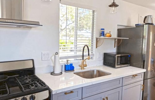Paso Robles House | Ranch House Bungalow - Designer bungalow with views, pool, fire pit, hiking
