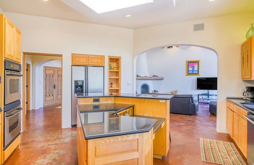 Ranchos De Taos House | Ranchos de Taos gem with hot tub, sauna, game room, fast WiFi, firepit & views