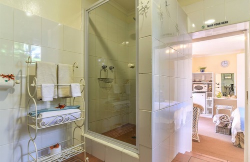 Muldersdrift Bed & Breakfast | Random Harvest Country Cottages