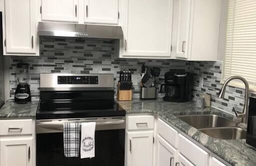 Sevierville House | RARE - 2 miles to Dollywood - Arcades & Much More