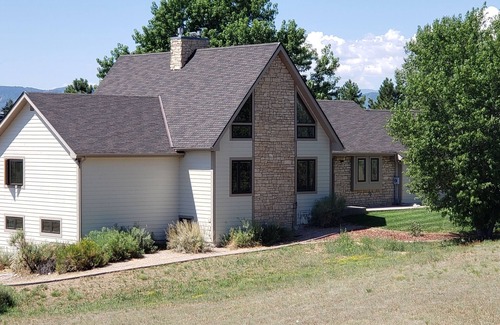 Westridge House | Rare country setting near Highlands Ranch, Littleton & Chatfield State Park