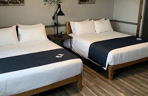 Dillon House | Rare Find! 2 Great Units, Free Breakfast, Pet-Friendly, Free Parking!