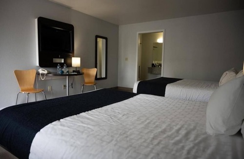 Dillon House | Rare Find! 2 Great Units, Free Breakfast, Pet-Friendly, Free Parking!