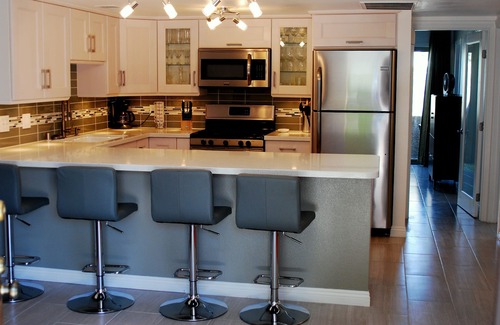 Palm Springs Condo | Rare Jan. 2026 Avail. - Renovated Palm Springs - Individual Months Only
