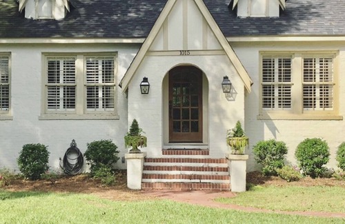 Summerville Cottage | Rare Masters Rental Available - Featured on Historical Home Tour