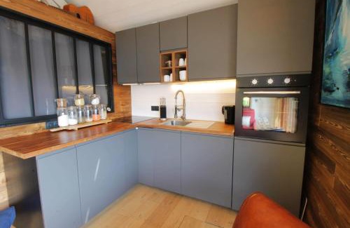 Aiguebelette-le-Lac Ski Chalet | Rare petit chalet sur le lac barque à rames clim