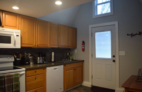 Concord House | Rare Riverside Retreat