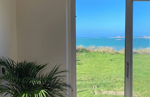 Santec Villa | Rare#Villa les Pieds dans l'Eau # Panoramic view#Direct beach access#