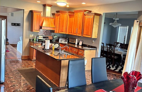 Cleveland House | Rated Top 4 Places to Stay in Cleveland by cleveland.com newspaper!