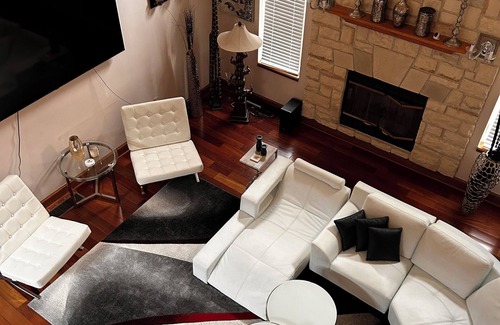 Cleveland House | Rated Top 4 Places to Stay in Cleveland by cleveland.com newspaper!