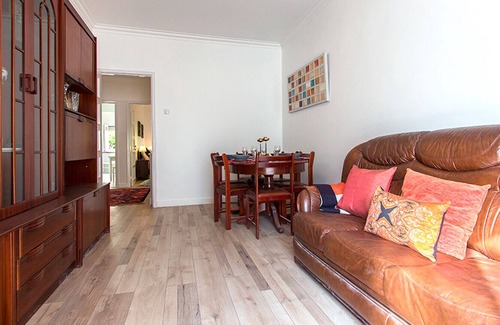 Santa Isabel Apartment | Rato Deluxe by Homing