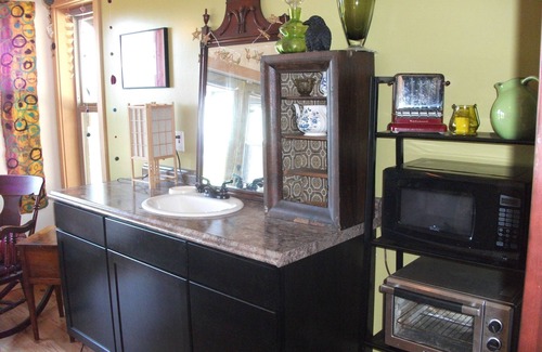 Hansville Apartment | Raven's Landing Studio- Romantic Getaway with Spectacular View!