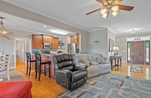 Crane Hill House | Raven's Nest: 4 BR, 3.5 BA in Crane Hill, Sleeps 10