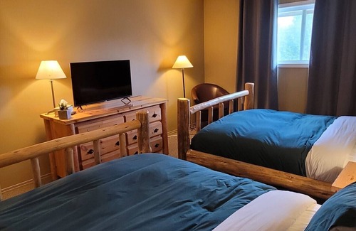 McBride Hotel | Raven's Nest Hotel