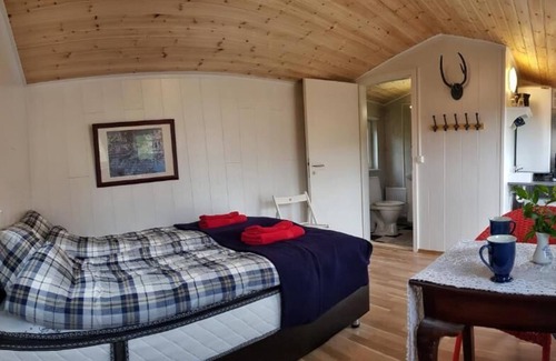 Budardalur House | Ravencliff Lodge